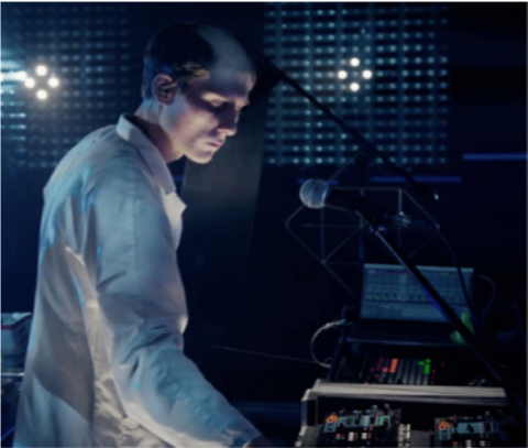 SEQUENCES: electronic live sessions