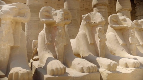 Akhenaton, les secrets du pharaon oublié