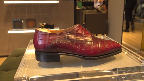 Des pointures chez les chausseurs